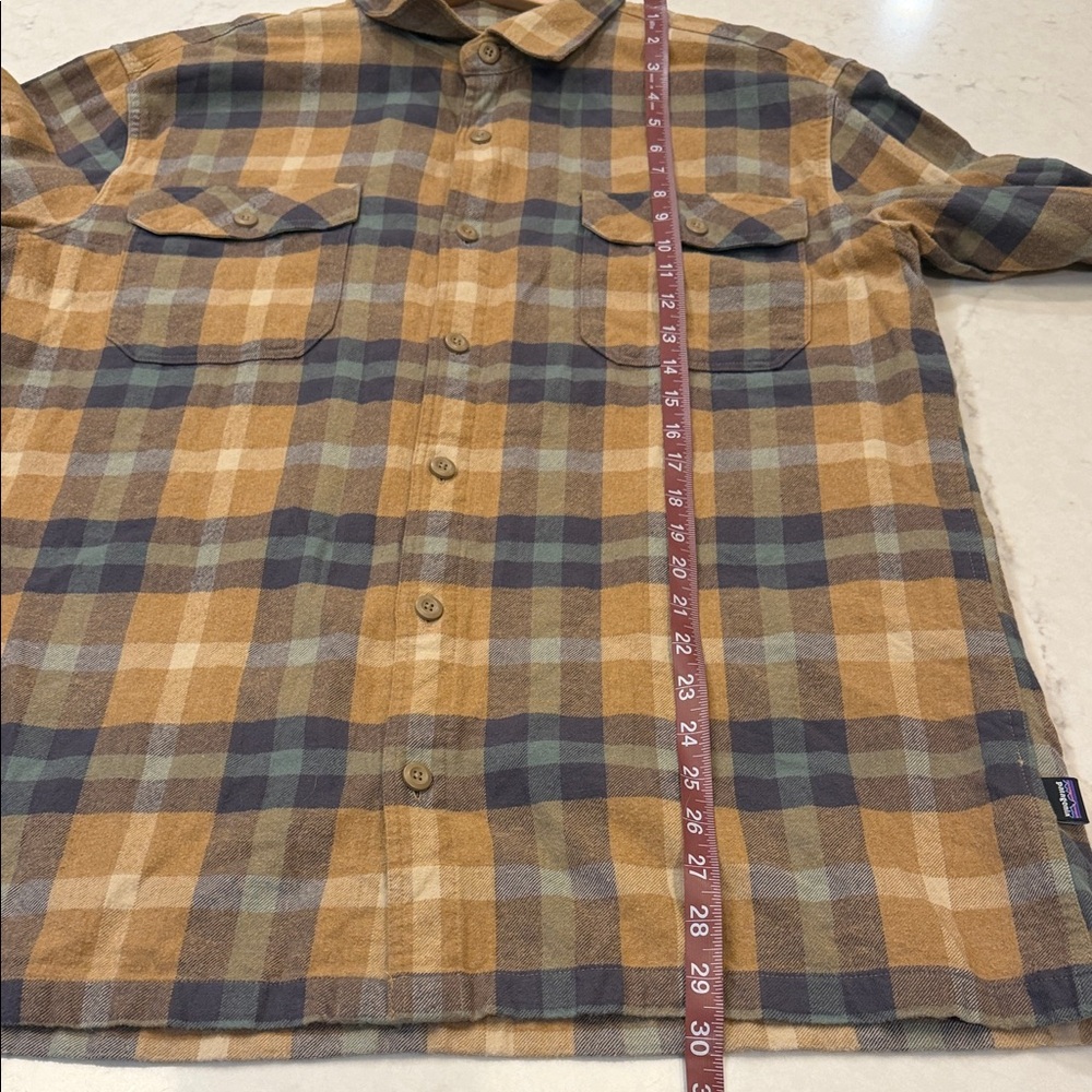 Patagonia Men's Long-Sleeved Organic Cotton Midweight Fjord Flannel Shirt Large - Picture 8 of 9